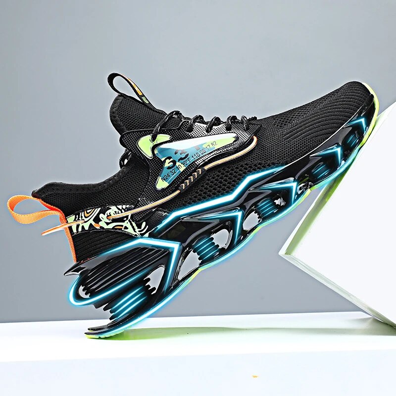 33Y UP Sneaker
