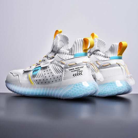 2021-summer-sport-shoes-24-year-old-man_main-0