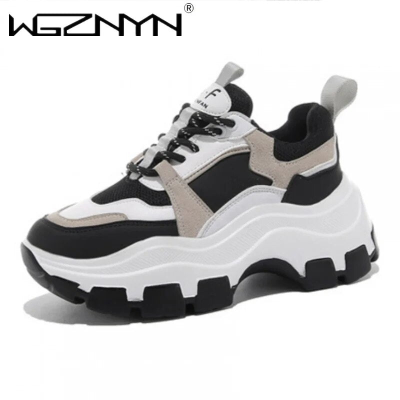 KARA Sneaker 3
